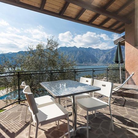 Residence Parco Lago Di Garda 말세진느 외부 사진