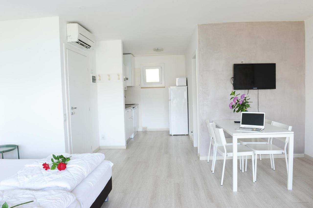Residence Parco Lago Di Garda 말세진느 외부 사진