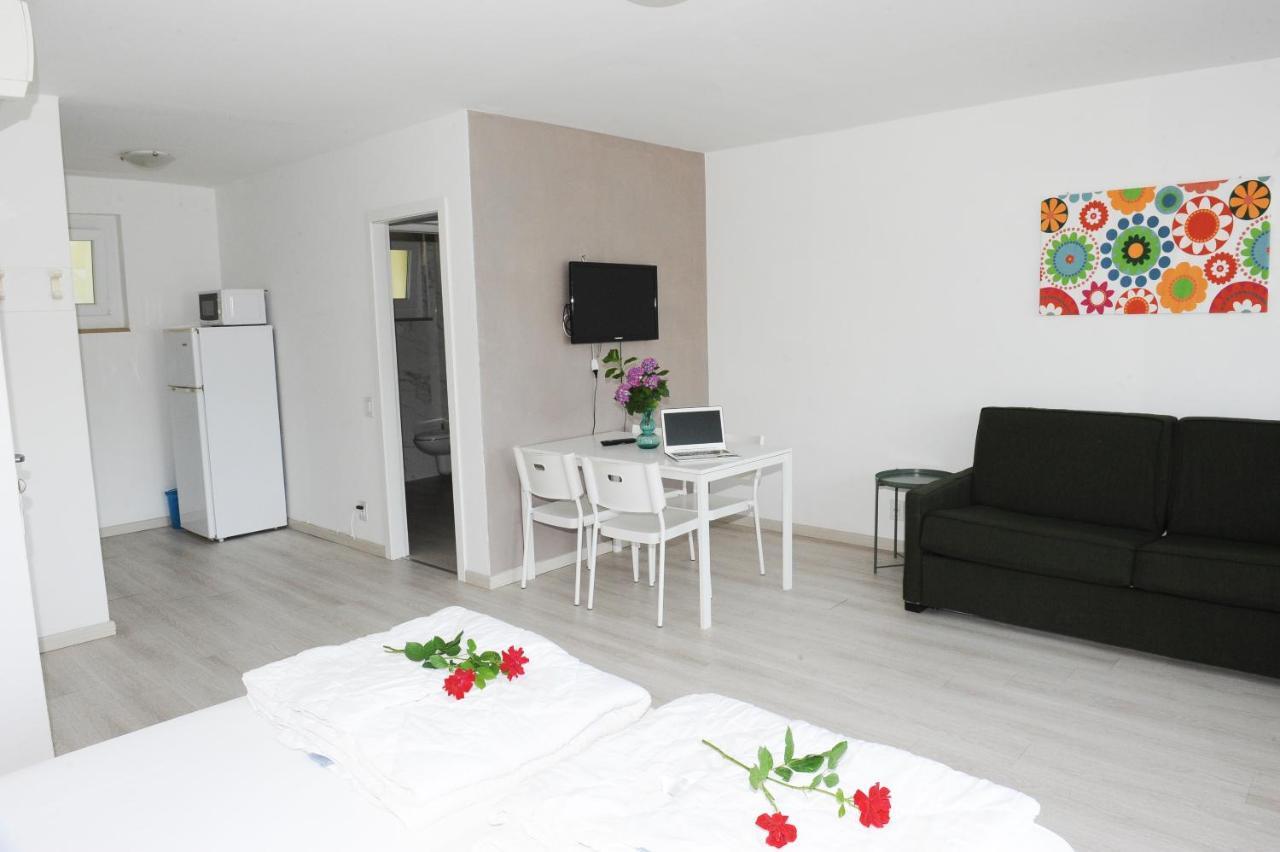 Residence Parco Lago Di Garda 말세진느 외부 사진