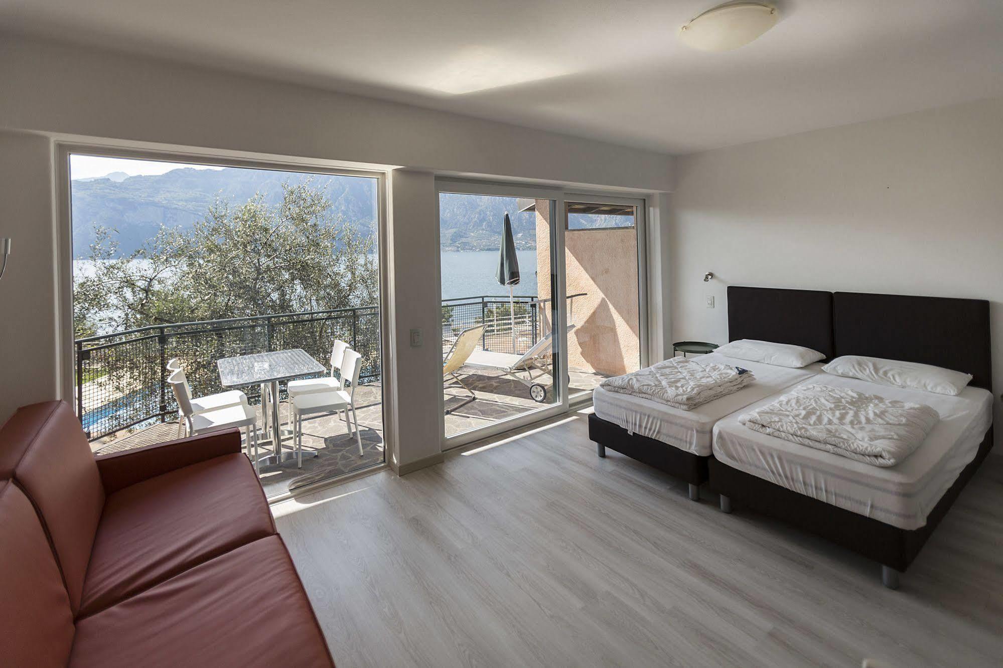 Residence Parco Lago Di Garda 말세진느 외부 사진
