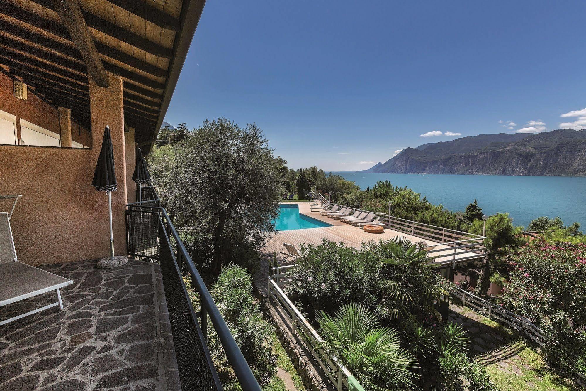 Residence Parco Lago Di Garda 말세진느 외부 사진