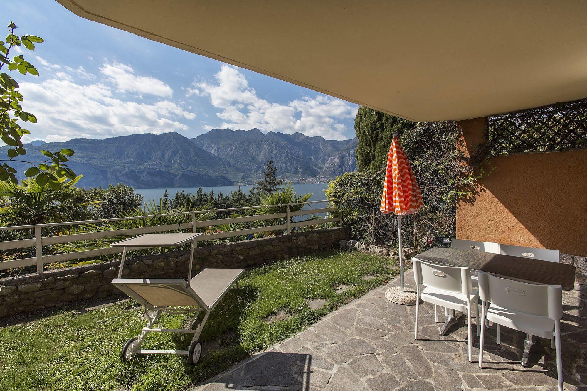 Residence Parco Lago Di Garda 말세진느 외부 사진